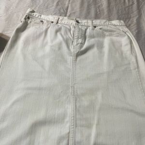 Gap white jean skirt
